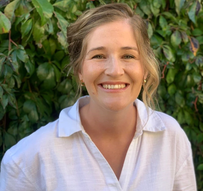 Hettie-cropped Marian