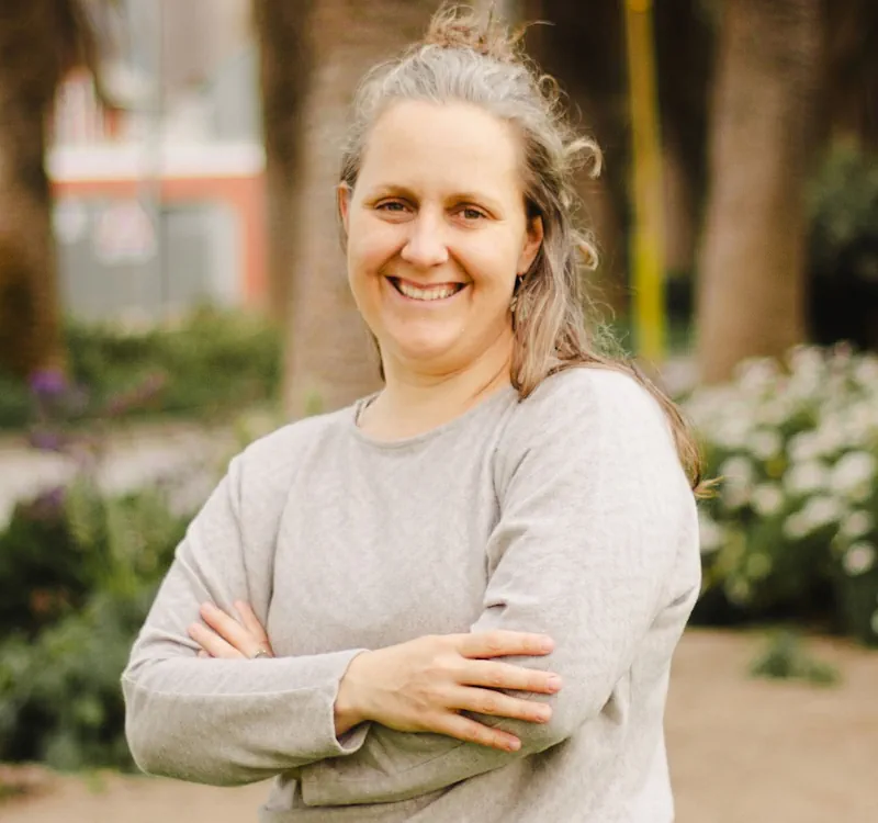 Yoga - Liezl Hoving Ombili favicon